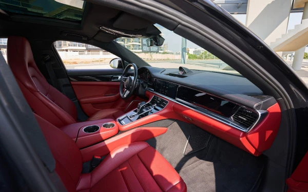  Dark Grey Porsche Panamera 4 Photo 4