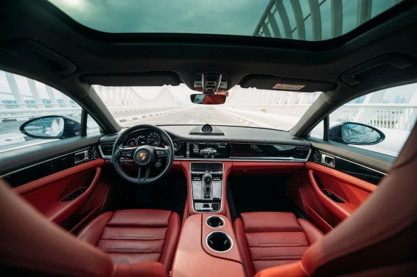  Black Porsche Panamera Photo 7